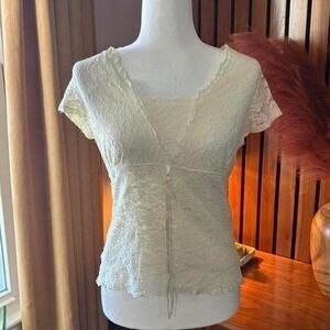 VTG 00s/Y2K Clothing Co Notations Cream Lace Short Sleeve Top Ribbon Tie V-Neck